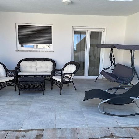 Villa Mira ***** Pinezići Eksteriør billede