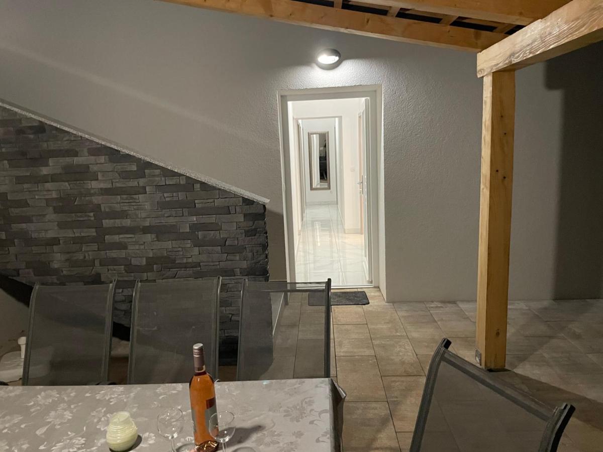 Villa Mira ***** Pinezići Eksteriør billede