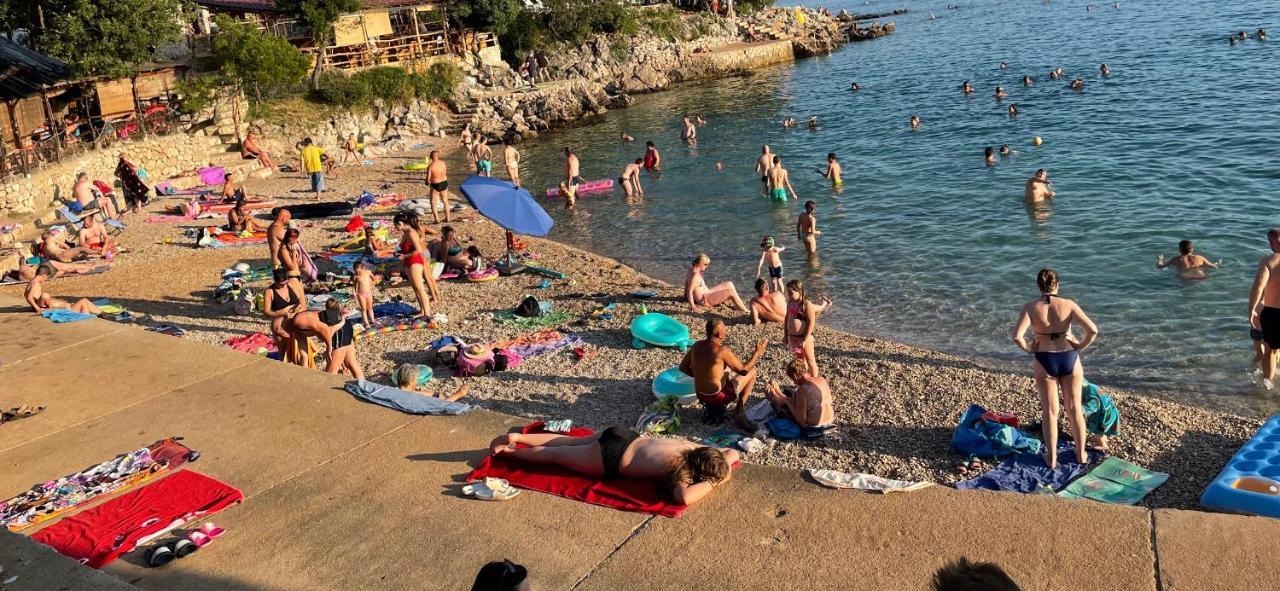 Villa Mira ***** Pinezići Eksteriør billede